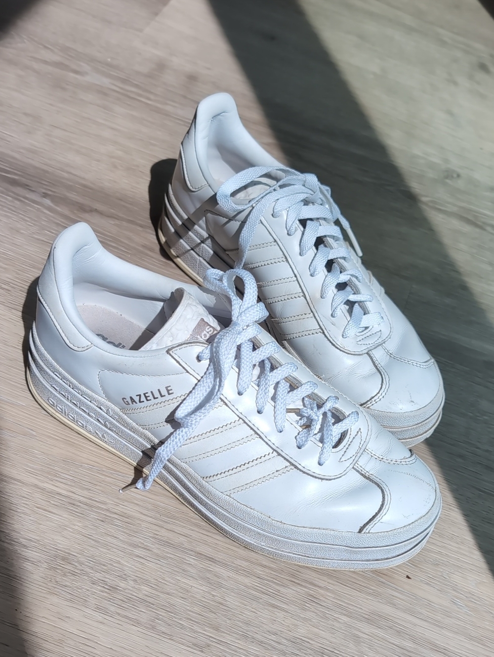 Adidas White Gazelle Leather chjbky Platform  Sneakers